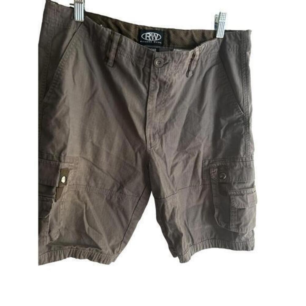 RW Rugged Wear cargo‎  shorts sz 34 olive